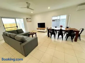 Brand New Fantastic Luxury 5 bedroom Home - Image 5