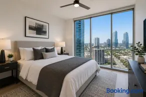 Seventh Street Luxe Retreat 1bd 1Bath Pool - Image 3