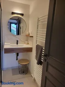 Studio en rez-de-jardin - Image 1
