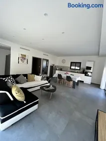 Villa complète piscine 120m2 4 lit 4chambre - Image 4