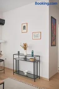 Cozy Oasis in Moda Steps to Seafront - Image 3