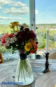 Son view - Image 3