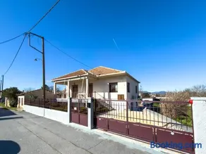 Peaceful 2-bedroom village house near Tripolis - Image 2