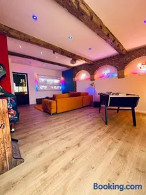 Quartier Général des Gamers Arcade Terrasse - Image 3