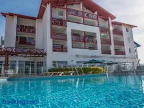 Charmant 2 pièces avec piscine à Hendaye, proche port - Image 1