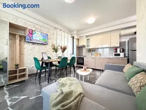 Studios Palas by GLAM Center Area and Mall - Parking Option - Image 1
