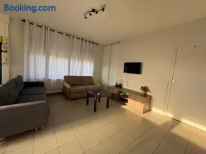 House in Lille away from the hustle and bustle of the city - Image 2