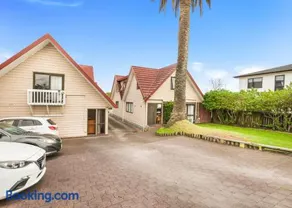 Papakura Crusoe's motor lodge - Image 1