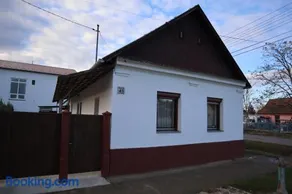 Bázis Vendégház Hajdúnánás - Image 2