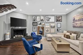 Luxury WeHo Chateau Townhome Near the Sunset Strip - Image 1