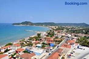 Monte Caputo Holiday House - Image 2