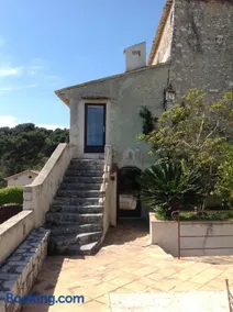 La Petite Maison - Image 1