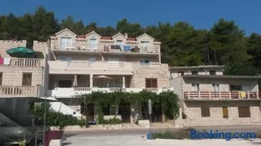 Apartments by the sea Povlja, Brac - 12352 - Image 3
