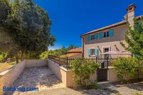 Villa mit Pool, Grill und Terrasse | Poolblick - Image 2