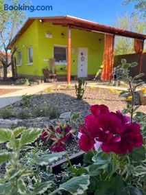Arvisura Vendégházak family and pet friendly apartments - Image 3