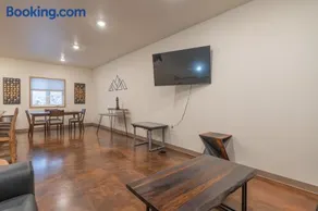 Modern City Suite 2 - Image 2