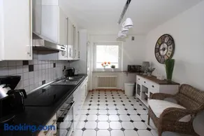 Appartamento adatto alle famiglie con giardino, terrazza e idromassaggio | Sono ammessi animali domestici - Image 2
