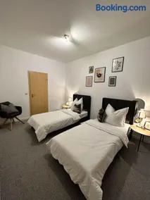 EICstay - Ferienhaus für Monteure und Familie - Image 3