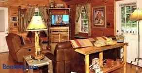 Enchanted Cottage with Hot Tub - Image 2
