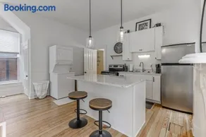 Housepitality - The Short North Getaway - Image 2