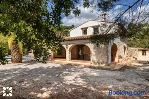 Villa Fantaxat by Abahana Villas - Image 4