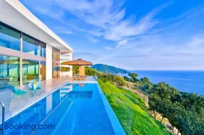 Luxury Glass Villas - Image 1