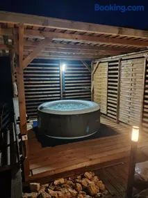 Gite de la ferme du château 1 - Appt climatisé - Image 2