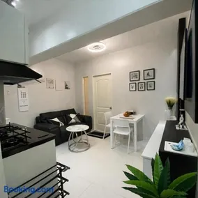 Mely's Condotel Mactan - Image 1