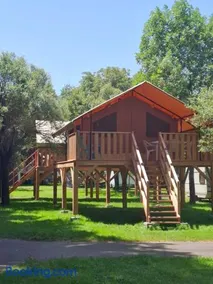 Camping Au Bord de Loire - Image 1