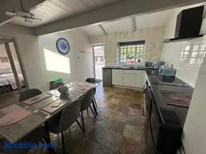 Dwylig Isa Holiday Cottages - Image 4