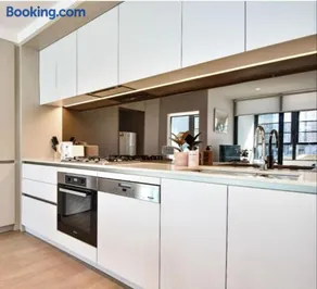 Skyline View 2BR With Free Parking 6 Min To MCEC - Image 3