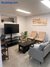Well furnished Basement Suite-With Private Entrance - Image 1