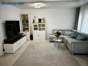 4 Room Apartment with Balkon in Heidingsfelds Center - Image 2
