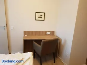 Hotel Pension Haus Pooth - Image 4