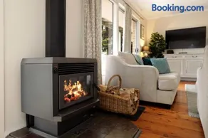 Camellia Cottage - Image 3