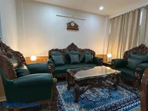 Apartment in Barog - Image 1