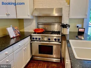 Vintage Charm: Annapolis Retreat - Image 3