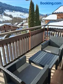 Studio cosy avec coin montagne et grand balcon plein sud - Image 2