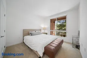 Elegant NEW 2BR - Getaway Saltwater Pools & Balcony - Image 2