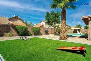 Pool fireplace 5 mi from West Gate - Image 2