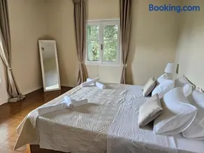 Fiori Sea View Apartment - Image 3