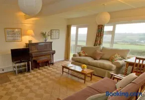 Wesdale Holiday Home - Image 1