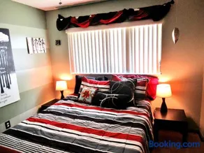 Eric and Nancy's Boutique Bed and Breakfast - Image 3