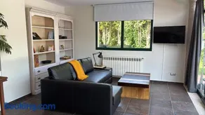 Loft anexo en chalet, con piscina de uso privado - Image 5