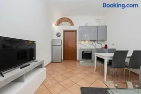 Porta Nuova Design Flat - Image 1