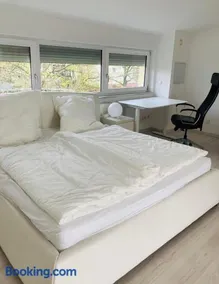 Ganzes Haus mit 3 Zimmern an der Messe Hannover - inclusive Parking - Entire House at Hanover Fairground - Wifi - Homeoffice - Image 3