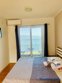 Sunrise Apartments and Studios - Image 4