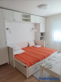 Fenix studio apartment, Zagreb - Image 3
