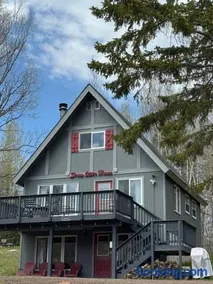 Snow Otter Haus - Image 1