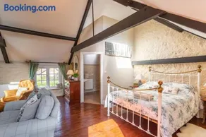 The Apple Loft - Image 4